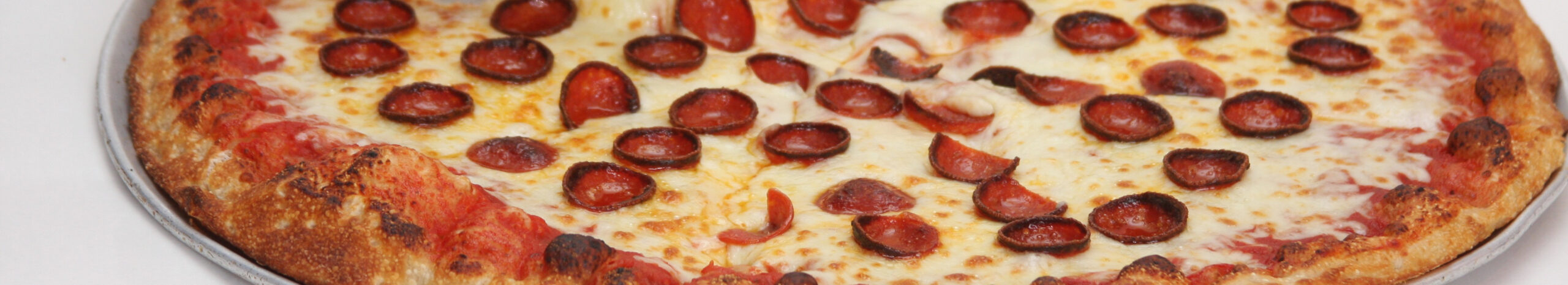 Pizza with pepperoni