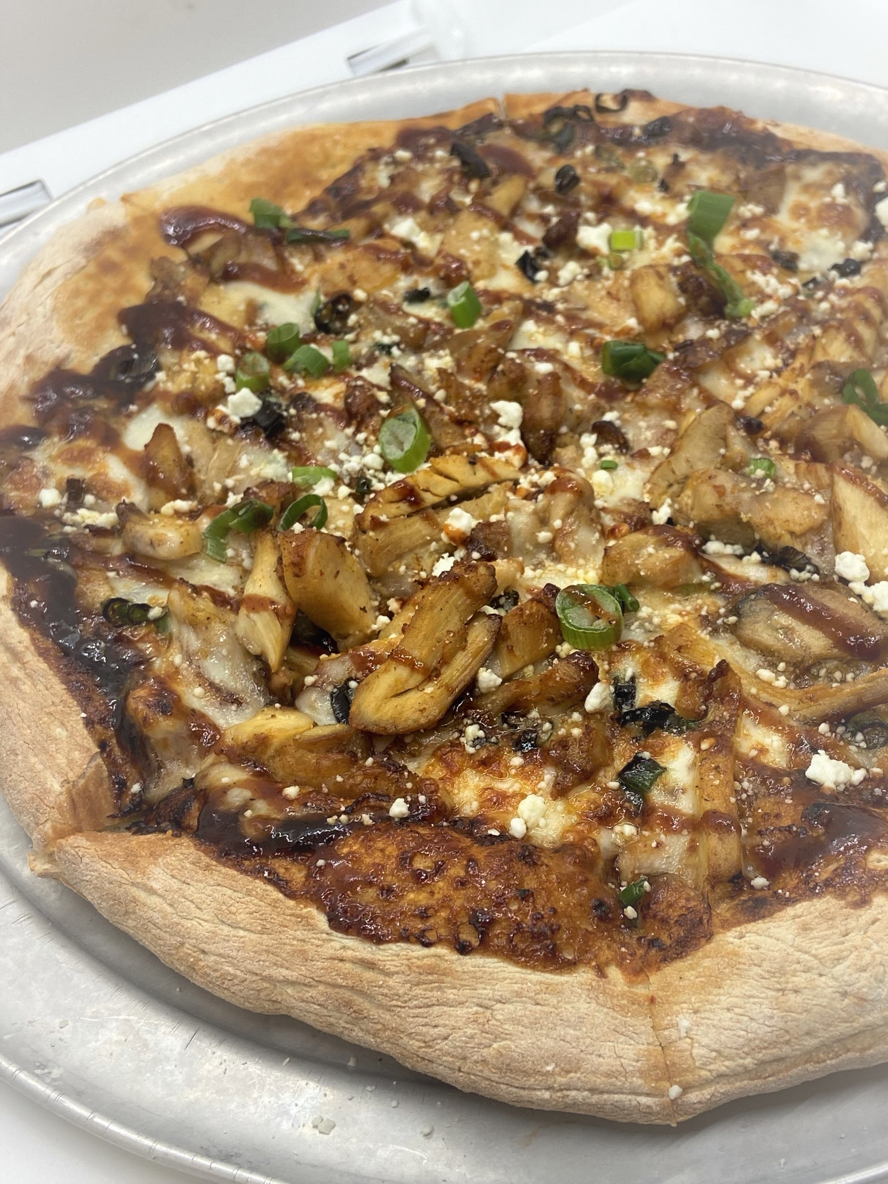 BBQ Chicken and Goat Cheese Pizza